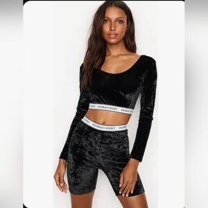 ❤️ VICTORIA'S SECRET LOGO CRUSHED VELVET BIKER SHORTS, LARGE